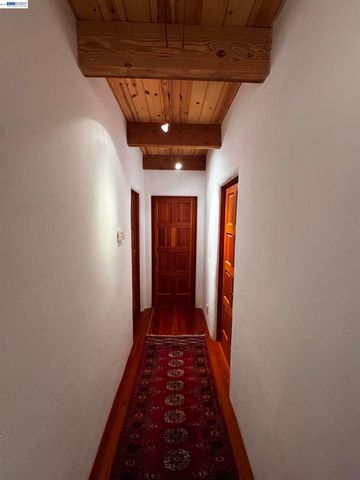 1302 Westview Dr, Berkeley, CA 94705