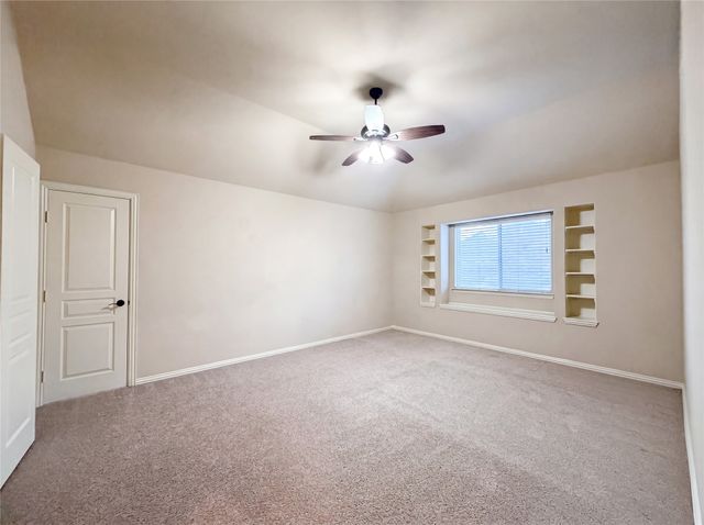 725 Lyndhurst Drive, Anna, TX 75409