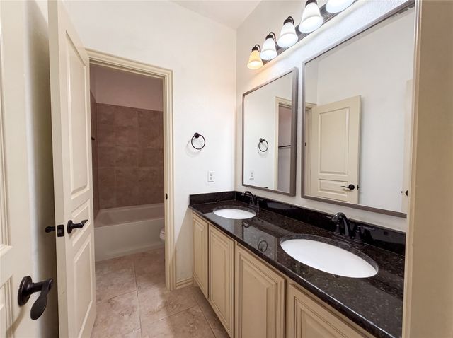725 Lyndhurst Drive, Anna, TX 75409