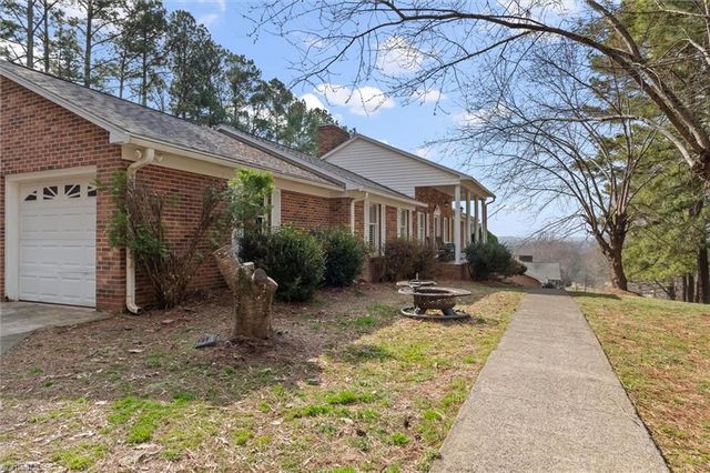 2160 Margaret Drive, Mount Airy, NC 27030