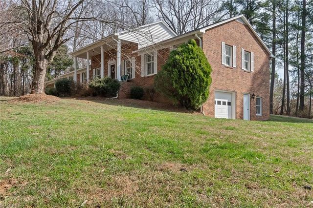 2160 Margaret Drive, Mount Airy, NC 27030