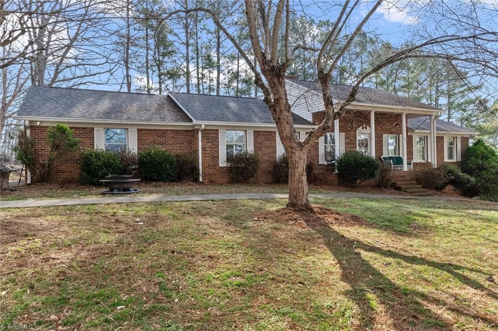2160 Margaret Drive, Mount Airy, NC 27030