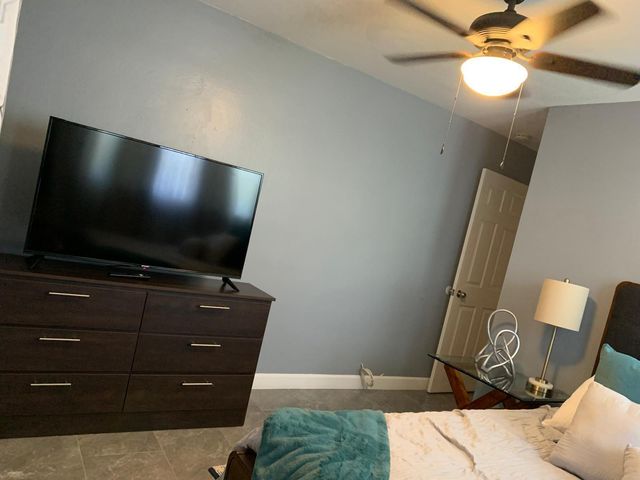 4878 NE 15TH Avenue, Pompano Beach, FL 33064
