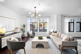 438 W Grand Ave 422, Oakland, CA 94612