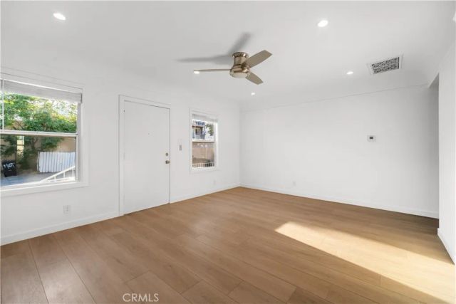 6642 Vineland Avenue, Los Angeles, CA 91606