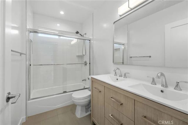 6642 Vineland Avenue, Los Angeles, CA 91606