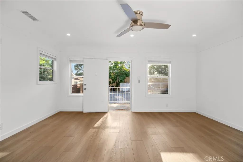 6642 Vineland Avenue, Los Angeles, CA 91606