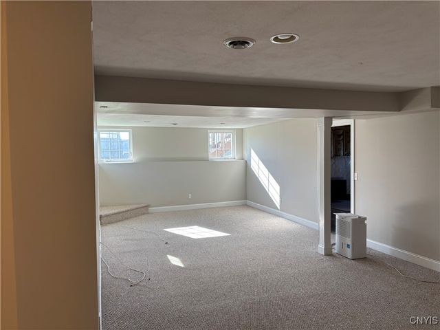 165 Shaker Heights, Camillus, NY 13031