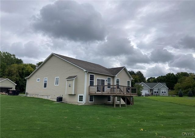 165 Shaker Heights, Camillus, NY 13031