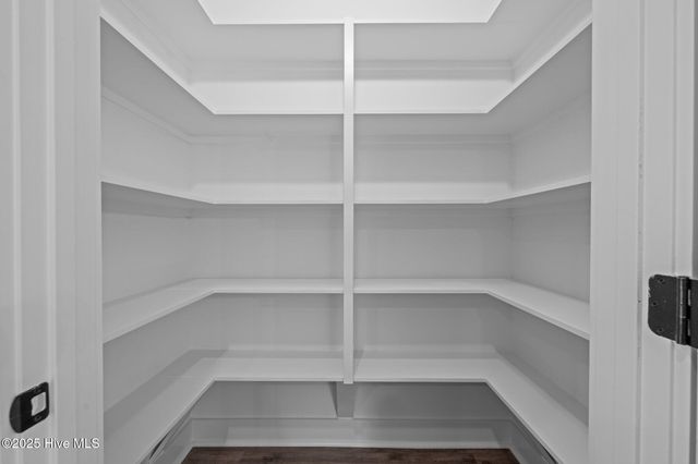 12 Paddington Way, Trent Woods, NC 28562