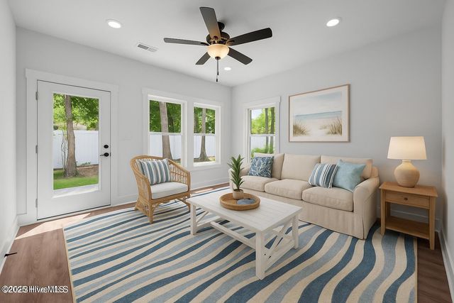 12 Paddington Way, Trent Woods, NC 28562