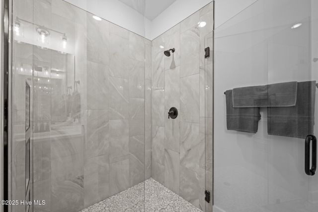 12 Paddington Way, Trent Woods, NC 28562