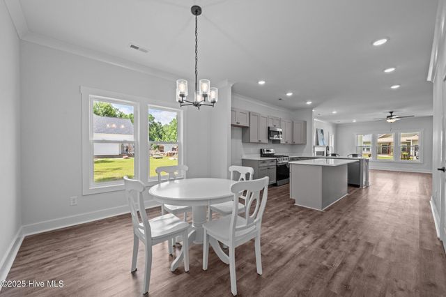 12 Paddington Way, Trent Woods, NC 28562