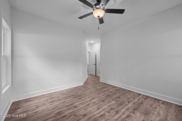 12 Paddington Way, Trent Woods, NC 28562