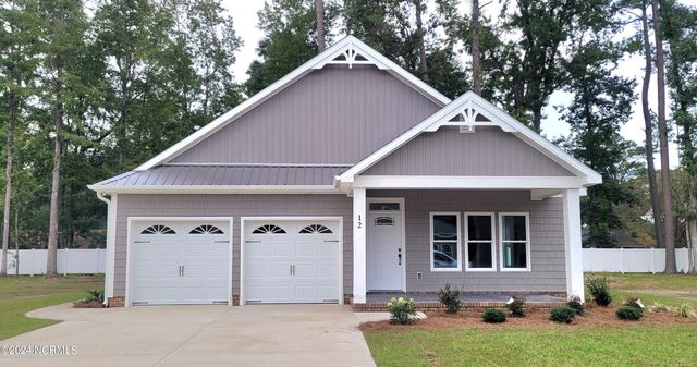 12 Paddington Way, Trent Woods, NC 28562