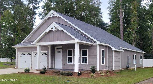 12 Paddington Way, Trent Woods, NC 28562