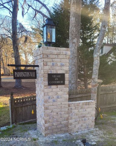 12 Paddington Way, Trent Woods, NC 28562