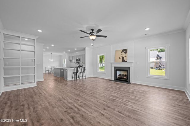 12 Paddington Way, Trent Woods, NC 28562