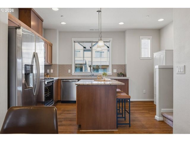 13760 Sw SILENT FOX Ter, Sherwood, OR 97140