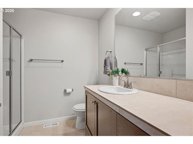 13760 Sw SILENT FOX Ter, Sherwood, OR 97140