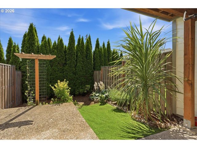 13760 Sw SILENT FOX Ter, Sherwood, OR 97140