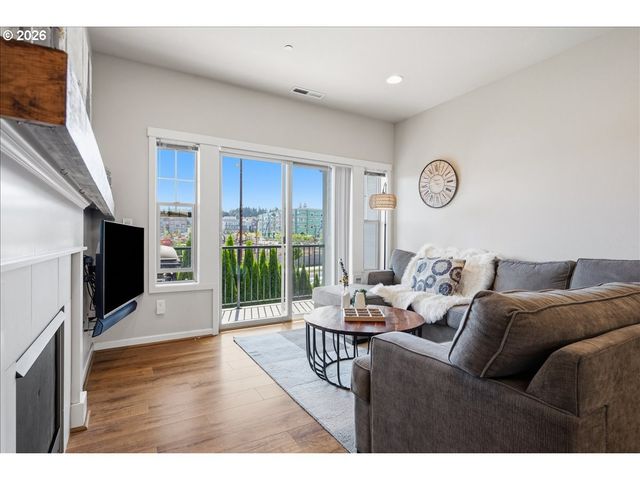 13760 Sw SILENT FOX Ter, Sherwood, OR 97140
