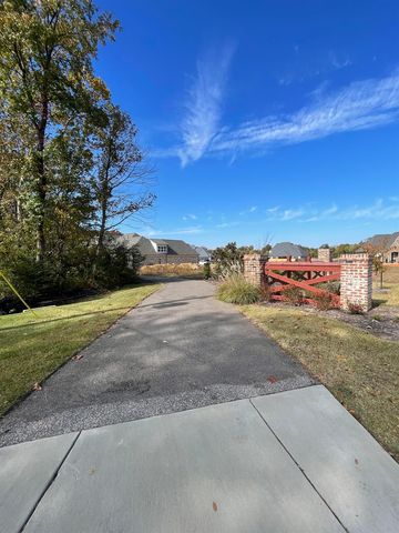 10153 KAITLYNN ROSE DR S, Lakeland, TN 38002