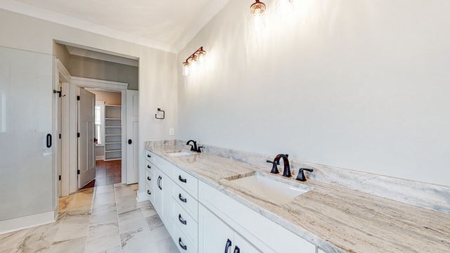 140 Edgewater Way, Jasper, TN 37347