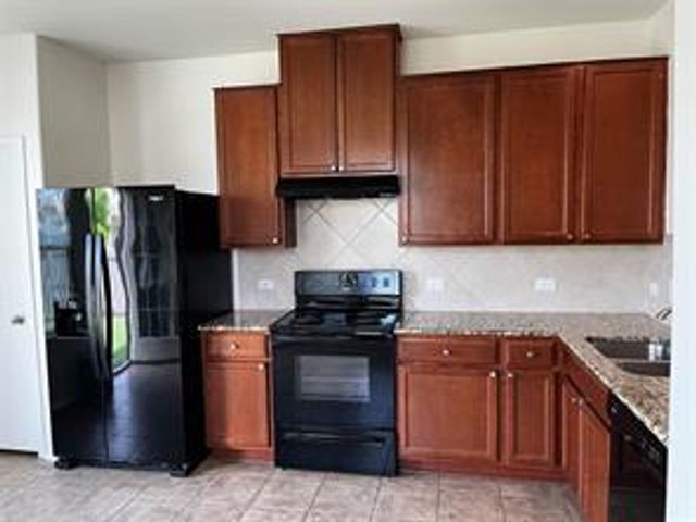 6617 Moores Ferry DR, Del Valle, TX 78617