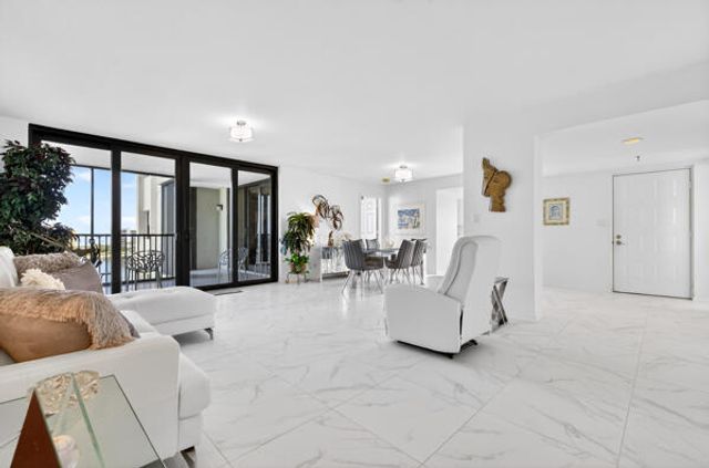 19800 Sandpointe Bay Drive 708, Tequesta, FL 33469