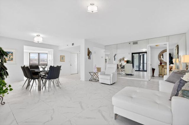 19800 Sandpointe Bay Drive 708, Tequesta, FL 33469