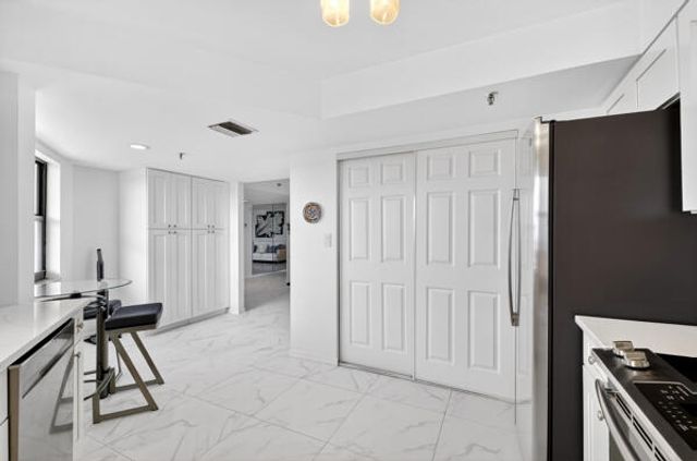 19800 Sandpointe Bay Drive 708, Tequesta, FL 33469