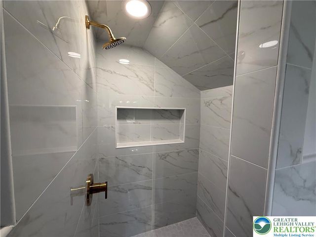 619 Hickory Street, Scranton City, PA 18505