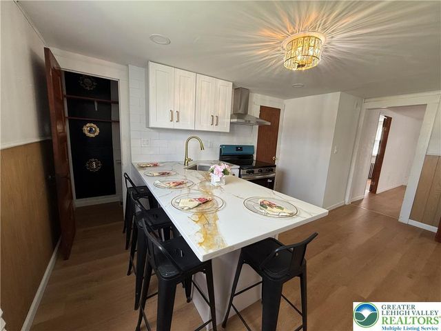 619 Hickory Street, Scranton City, PA 18505