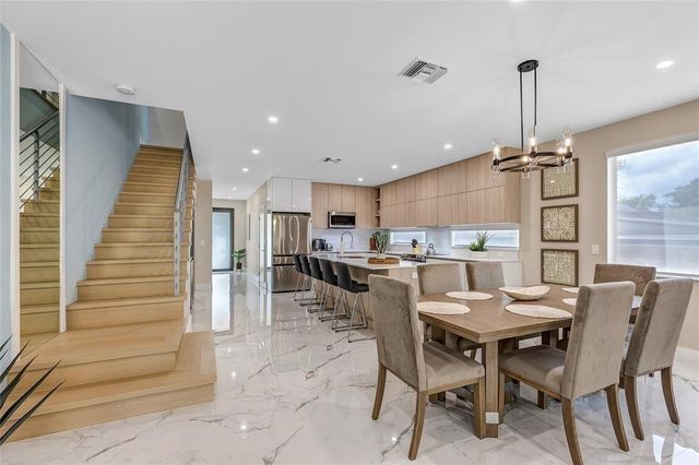 811 SW 10th Terrace, Fort Lauderdale, FL 33315