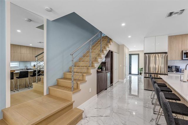 811 SW 10th Terrace, Fort Lauderdale, FL 33315