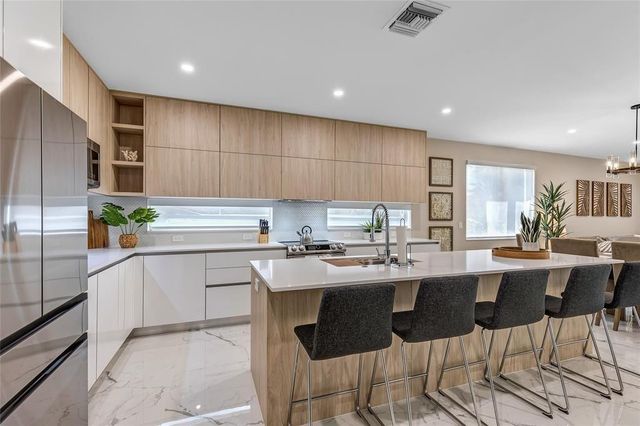 811 SW 10th Terrace, Fort Lauderdale, FL 33315