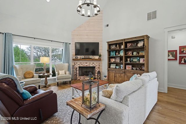 664 S Craft Road, Hernando, MS 38632