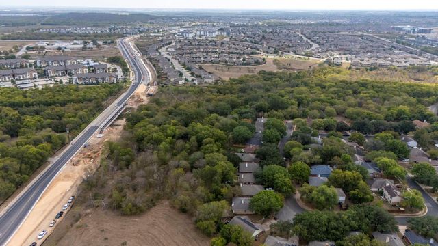 6612 Zequiel DR, Austin, TX 78744