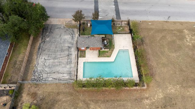 6612 Zequiel DR, Austin, TX 78744