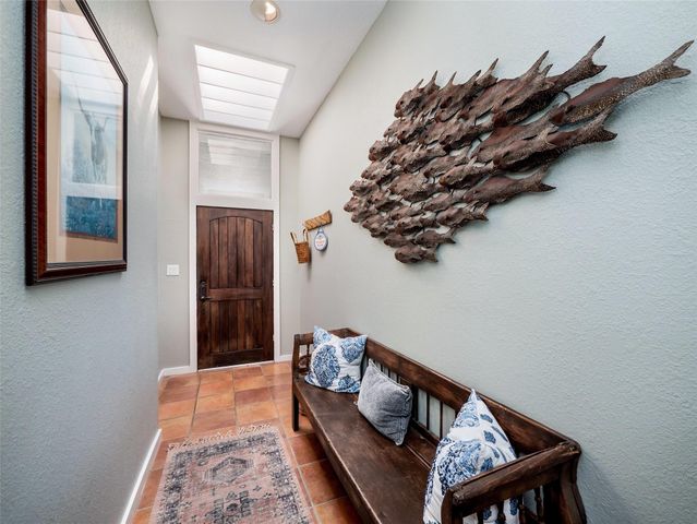 427 Coventry RD, Spicewood, TX 78669