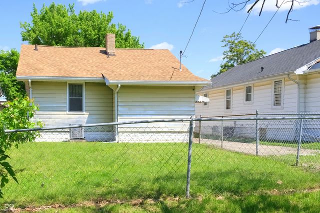 2446 N 14th Street, Terre Haute, IN 47804
