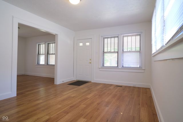 2446 N 14th Street, Terre Haute, IN 47804