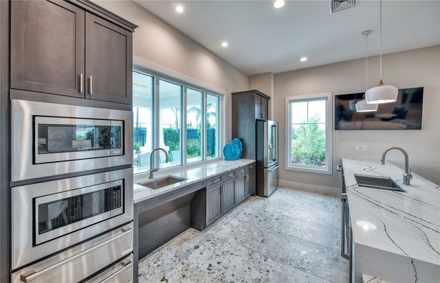 1181 Haven Circle MYSTIQUE 24, Vero Beach, FL 32960
