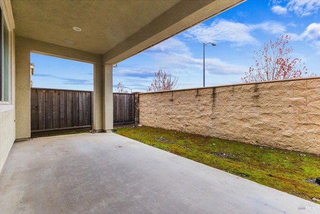 2180 Karen Pl, Rohnert Park, CA 94928