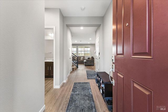 2180 Karen Pl, Rohnert Park, CA 94928