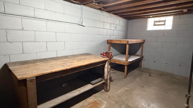 6636 Maryland Avenue, Hammond, IN 46323