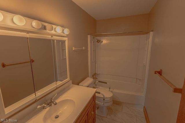 143 Riverview Drive, Marietta, OH 45750