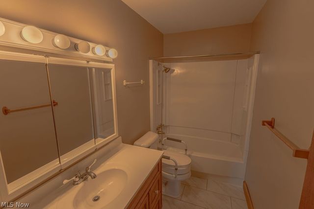 143 Riverview Drive, Marietta, OH 45750