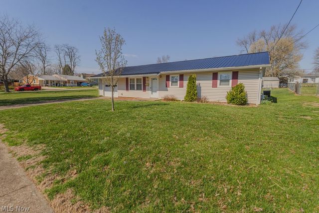 143 Riverview Drive, Marietta, OH 45750